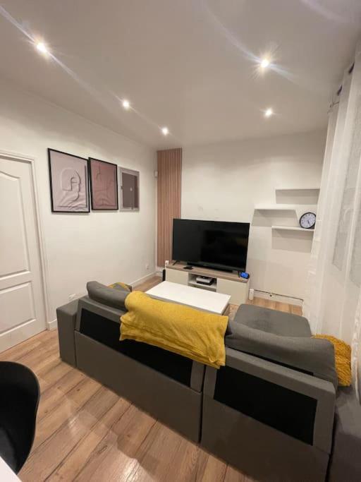 Charmant Appartement Americain Saint-Denis  Exterior foto